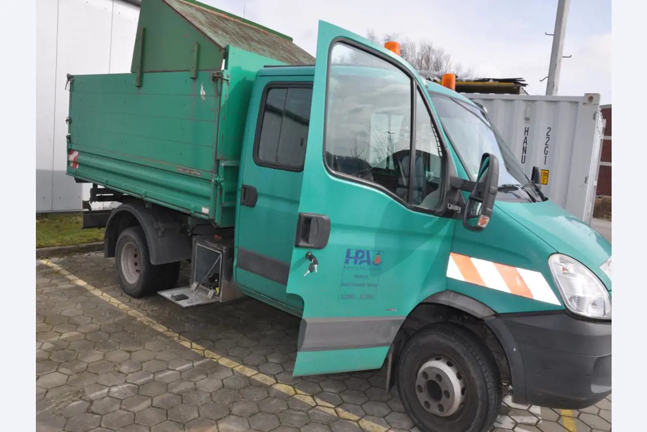 diverse schwimmende Arbeitsgeräte-1