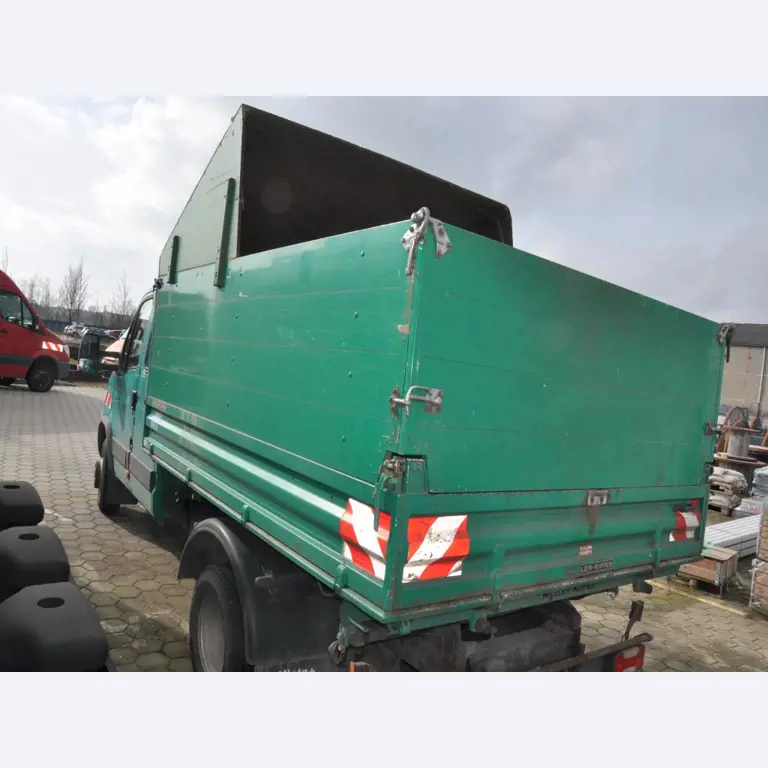 diverse schwimmende Arbeitsgeräte-5