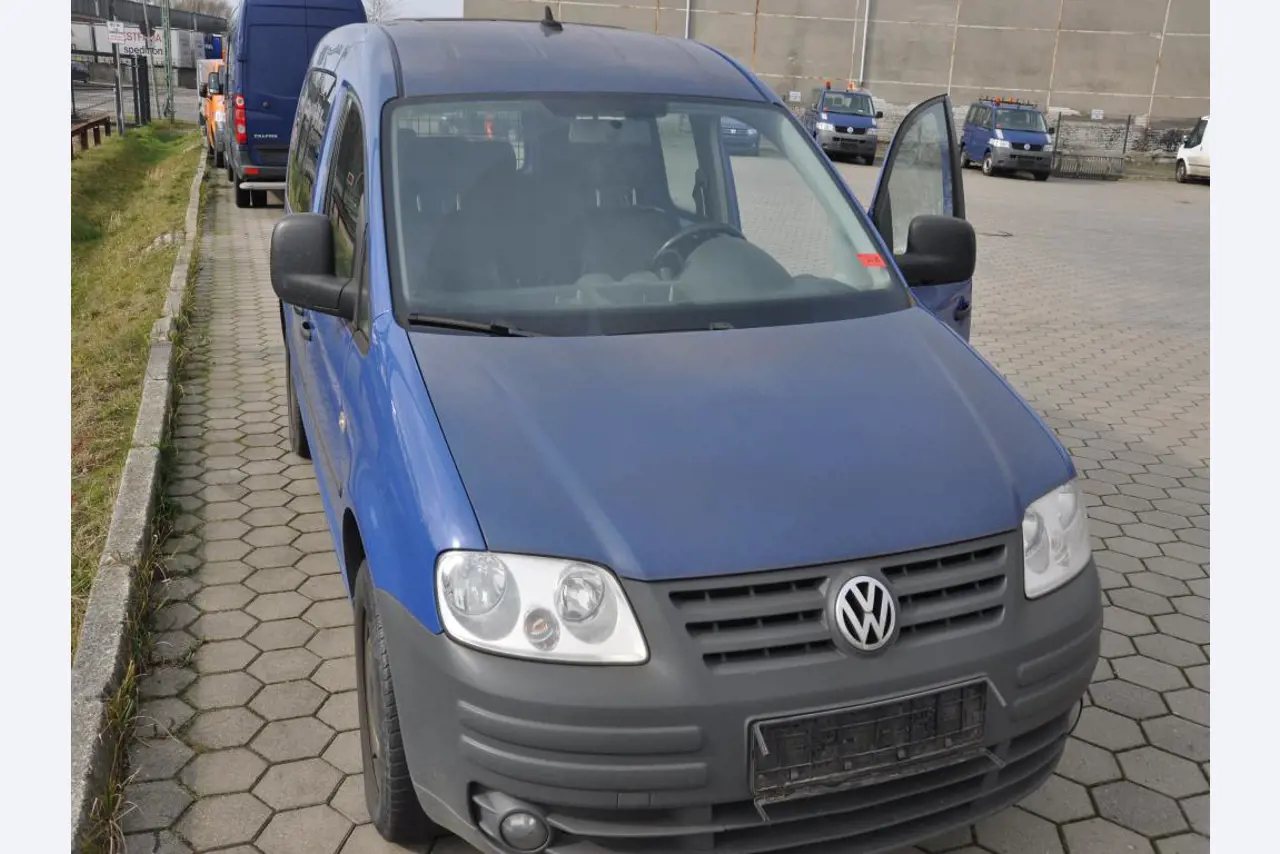 diverse schwimmende Arbeitsgeräte-3