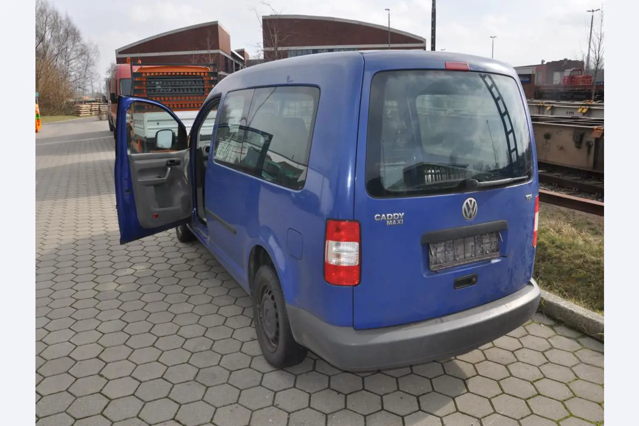 diverse schwimmende Arbeitsgeräte-1