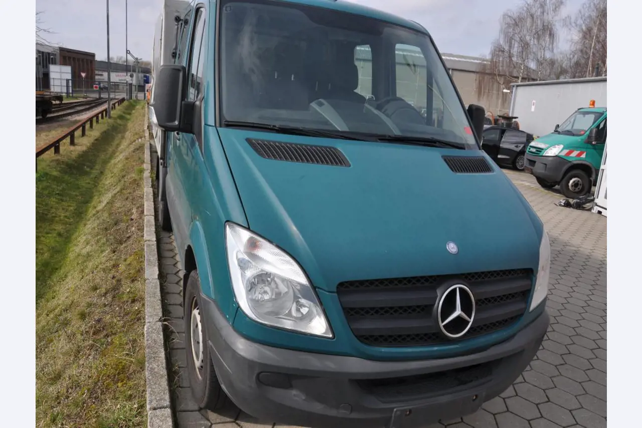 diverse schwimmende Arbeitsgeräte-2