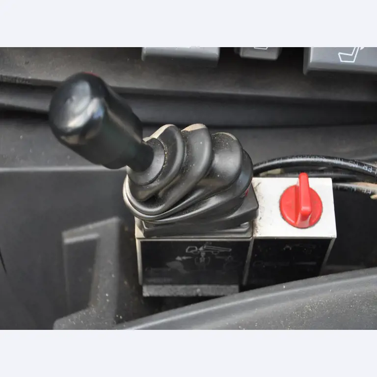 diverse schwimmende Arbeitsgeräte-12