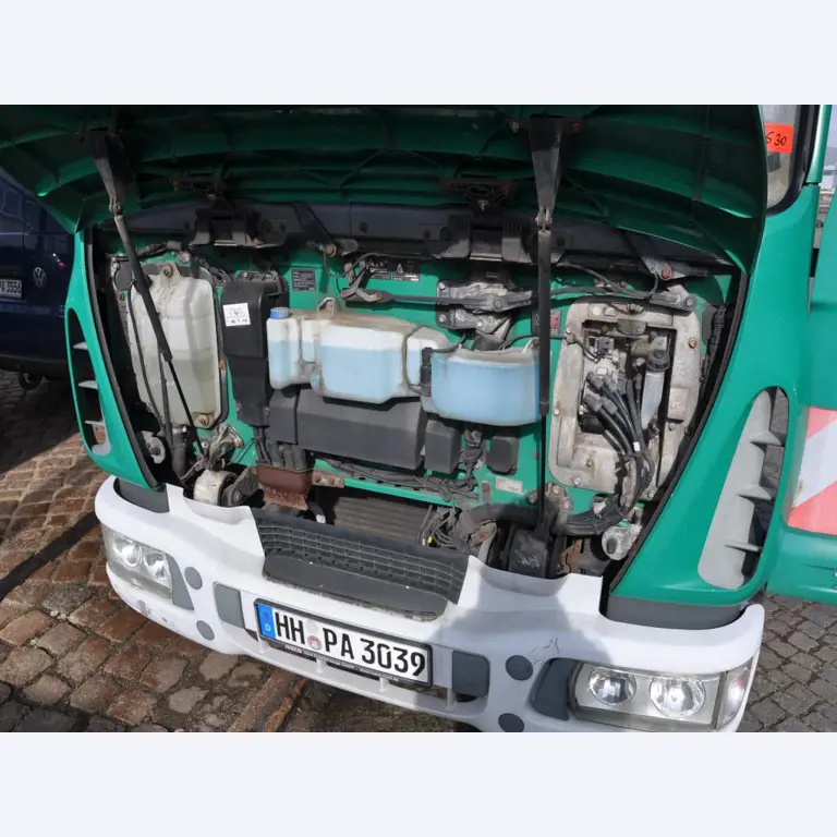 diverse schwimmende Arbeitsgeräte-16