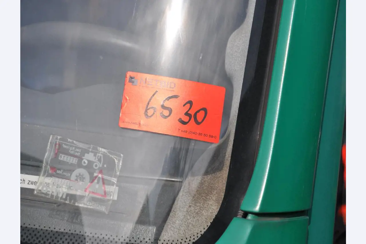 diverse schwimmende Arbeitsgeräte-17