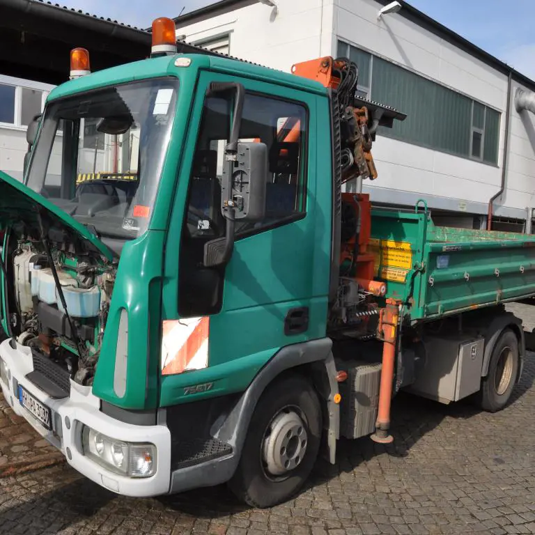 HH-PA 3039 ; Camion benne ouverte, ; 7,5 tonnes avec grue de chargement - Moteur endommagé Iveco ML 75 E 17 K