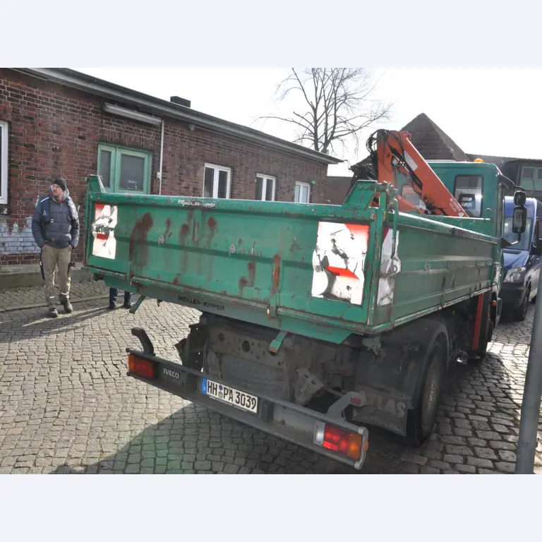 diverse schwimmende Arbeitsgeräte-3