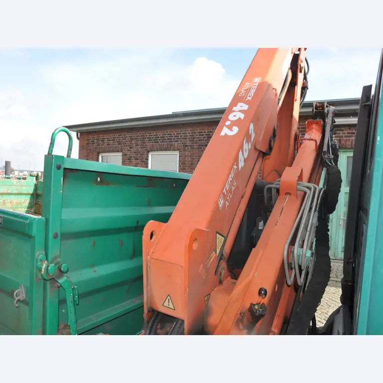 diverse schwimmende Arbeitsgeräte-6