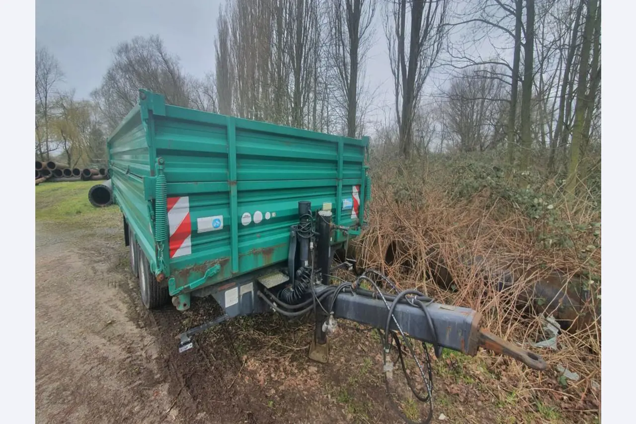 diverse schwimmende Arbeitsgeräte-2