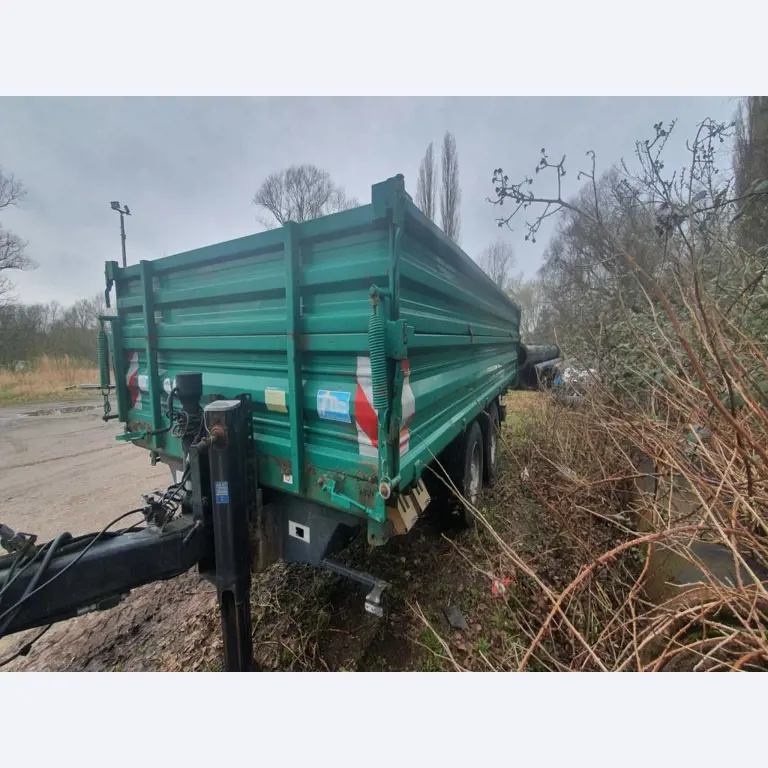 diverse schwimmende Arbeitsgeräte-1