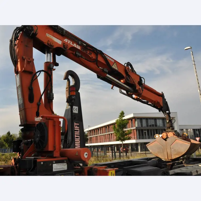 diverse schwimmende Arbeitsgeräte-15