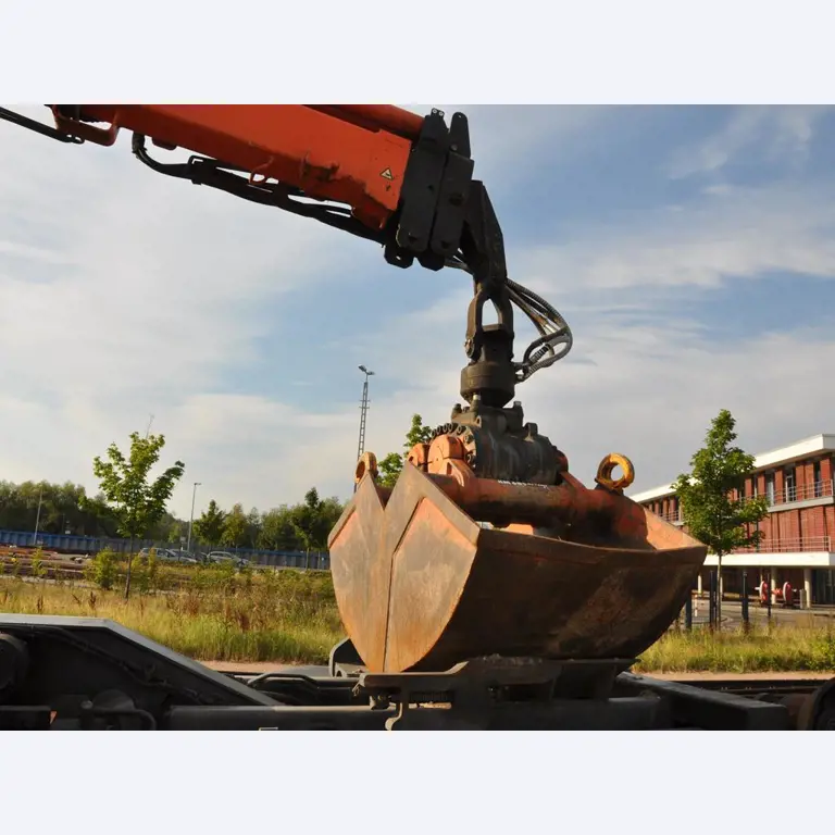 diverse schwimmende Arbeitsgeräte-17