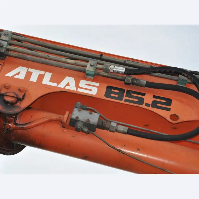 diverse schwimmende Arbeitsgeräte-18