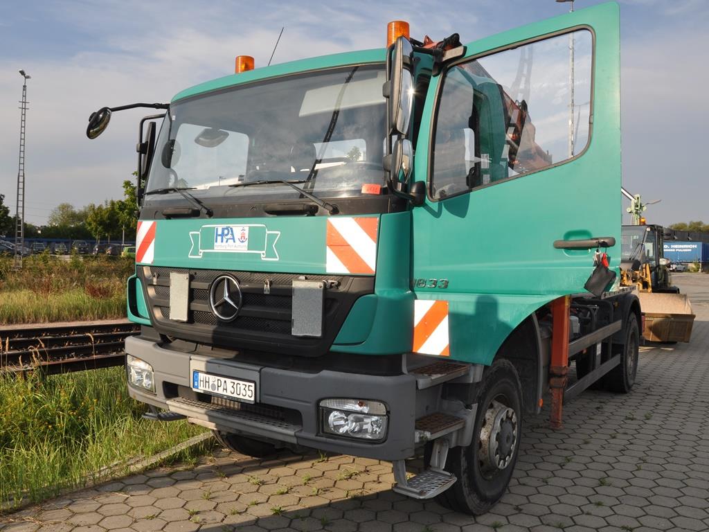 Različni plavajoči pripomočki-2