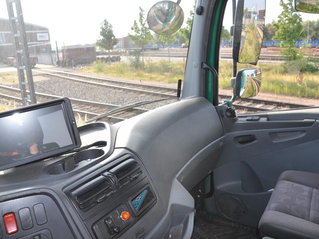 Različni plavajoči pripomočki-8