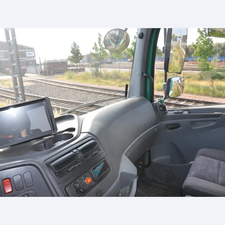 diverse schwimmende Arbeitsgeräte-8