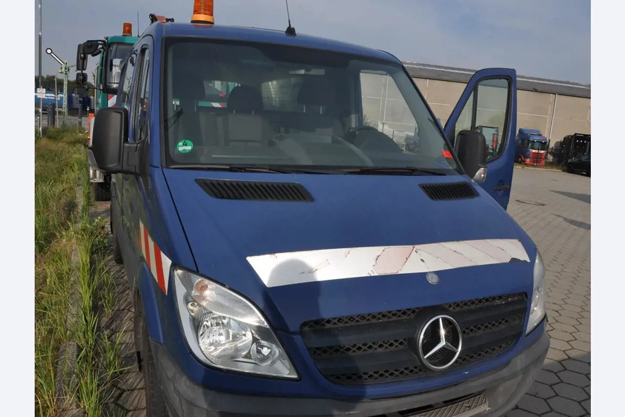 diverse schwimmende Arbeitsgeräte-2