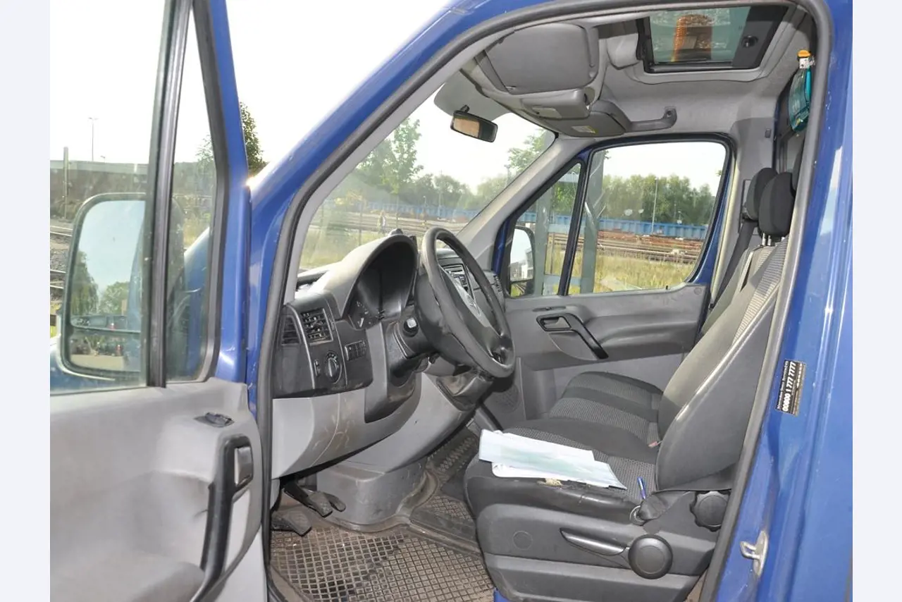 diverse schwimmende Arbeitsgeräte-8