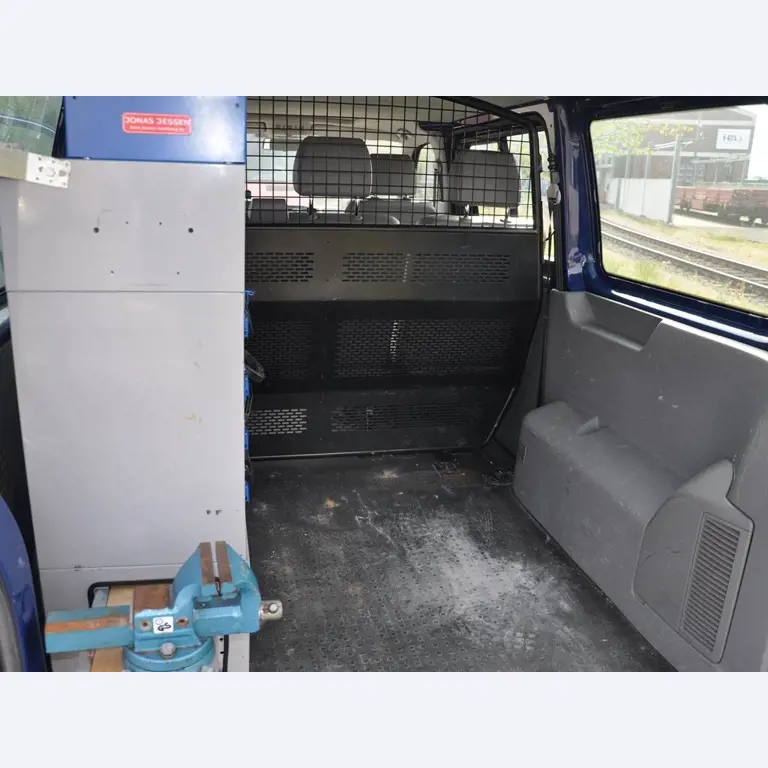 diverse schwimmende Arbeitsgeräte-12