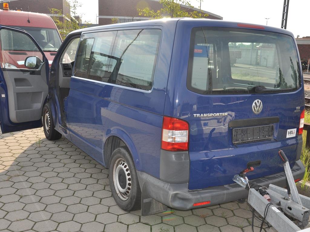 divers outils de travail flottants-4