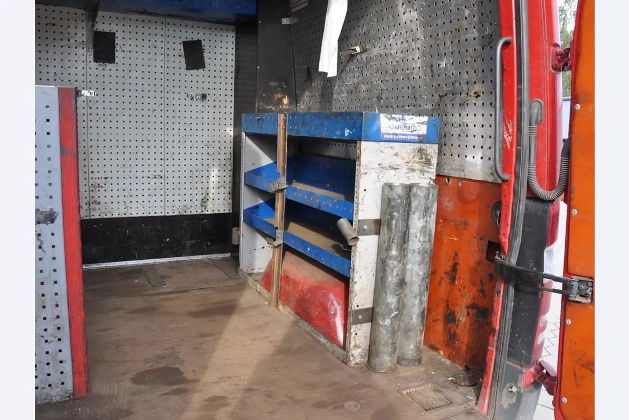 diverse schwimmende Arbeitsgeräte-14