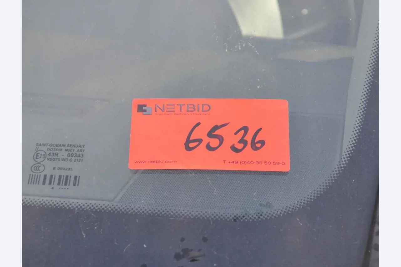 diverse schwimmende Arbeitsgeräte-2