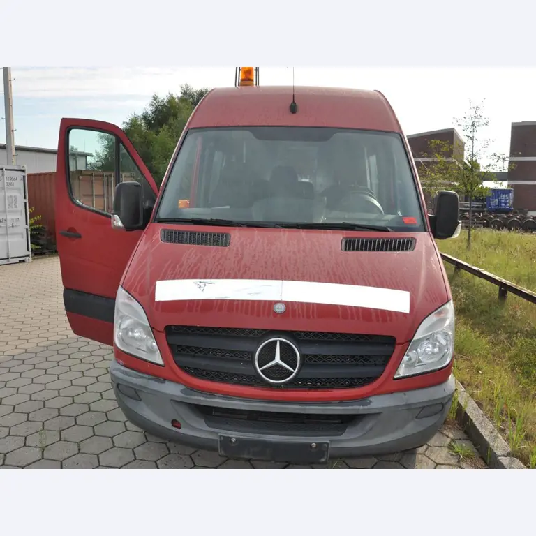 diverse schwimmende Arbeitsgeräte-3