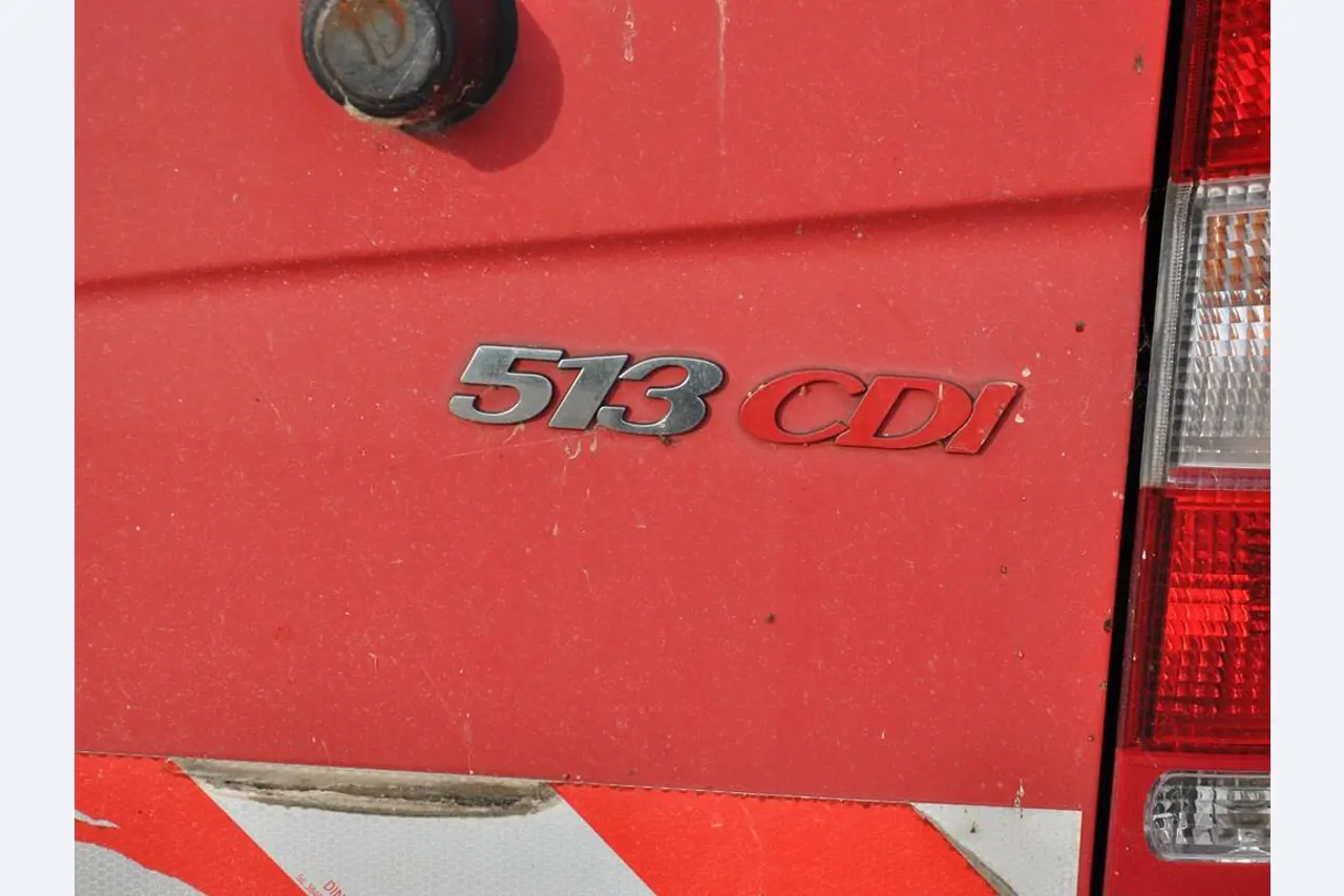 diverse schwimmende Arbeitsgeräte-6