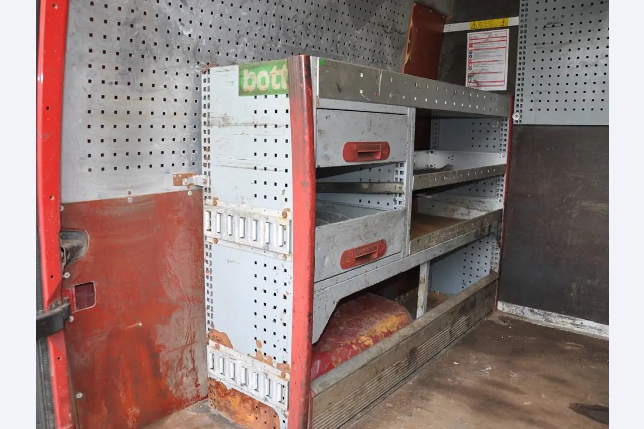 Diversos utensílios flutuantes-14