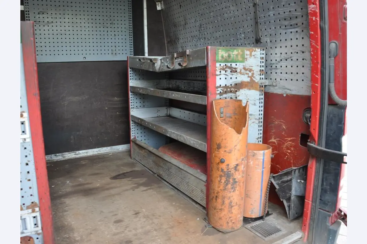 Diversos utensílios flutuantes-15