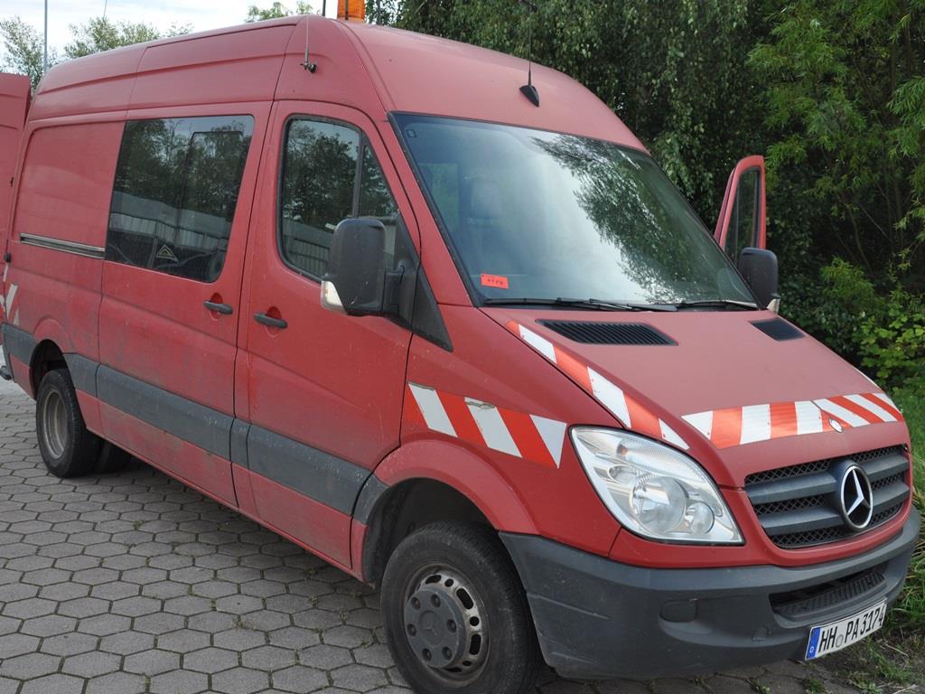 Različni plavajoči pripomočki-1