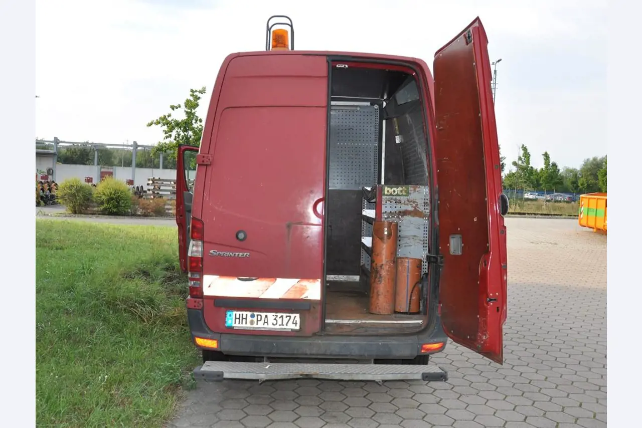 Diversos utensílios flutuantes-3