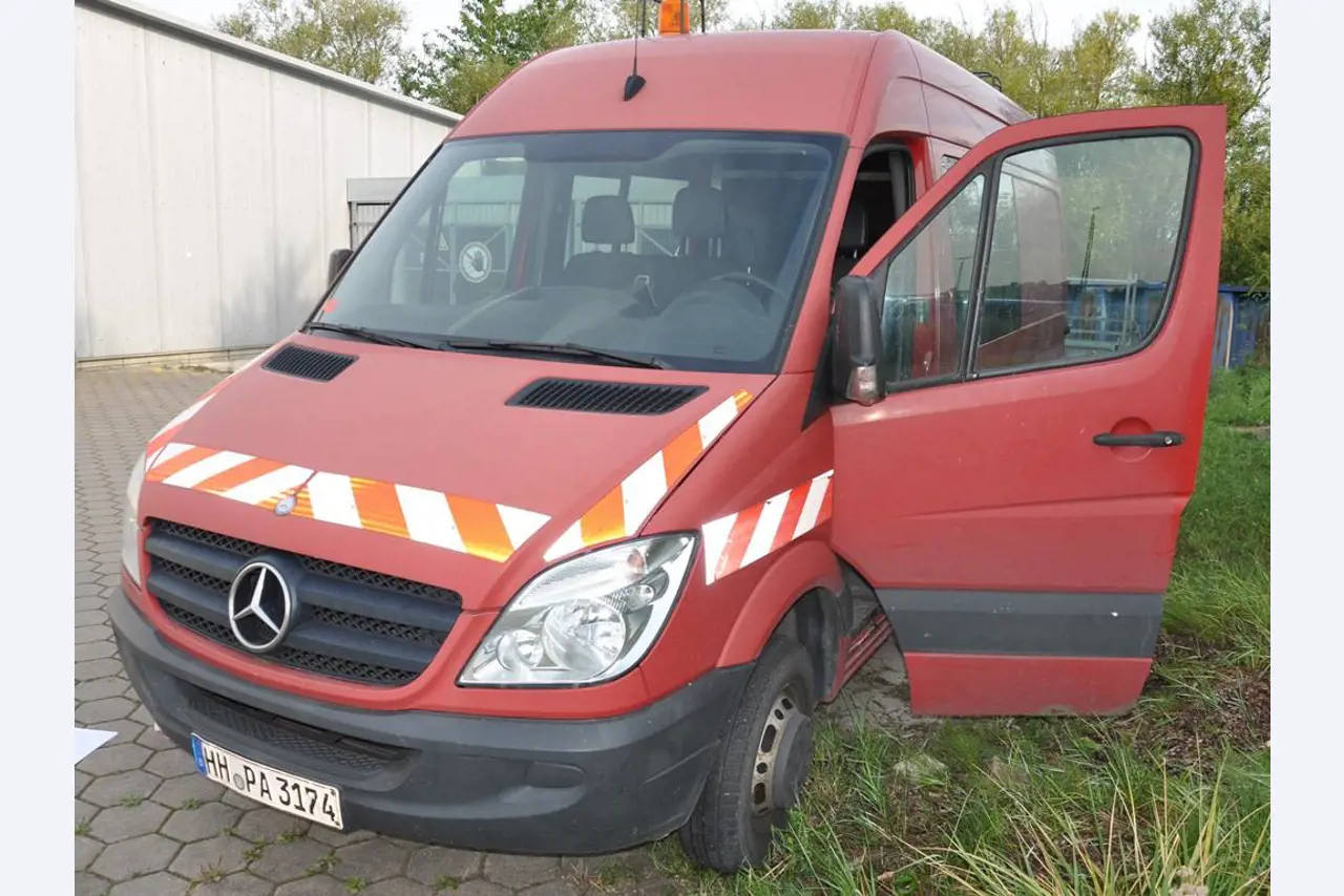 Diversos utensílios flutuantes-5