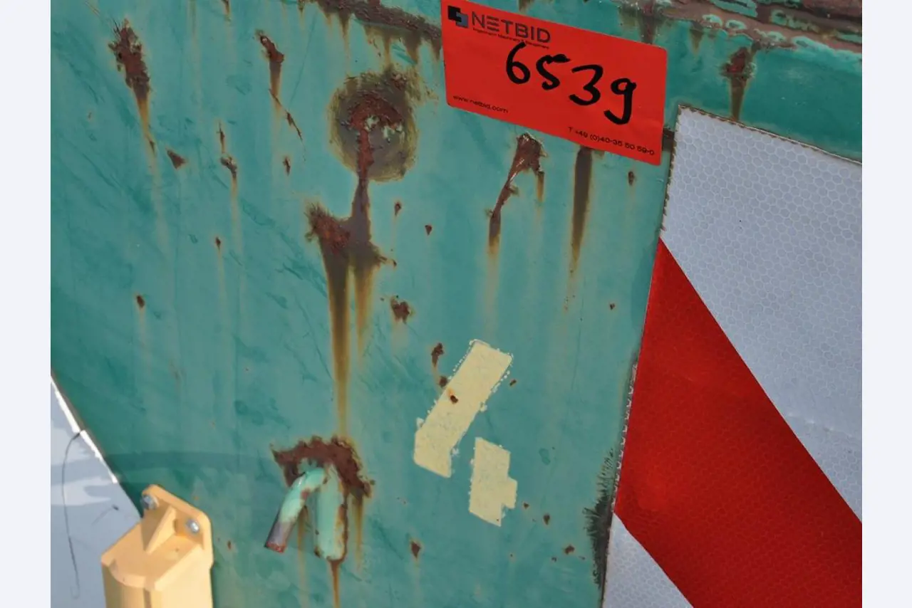 Diversos utensílios flutuantes-5