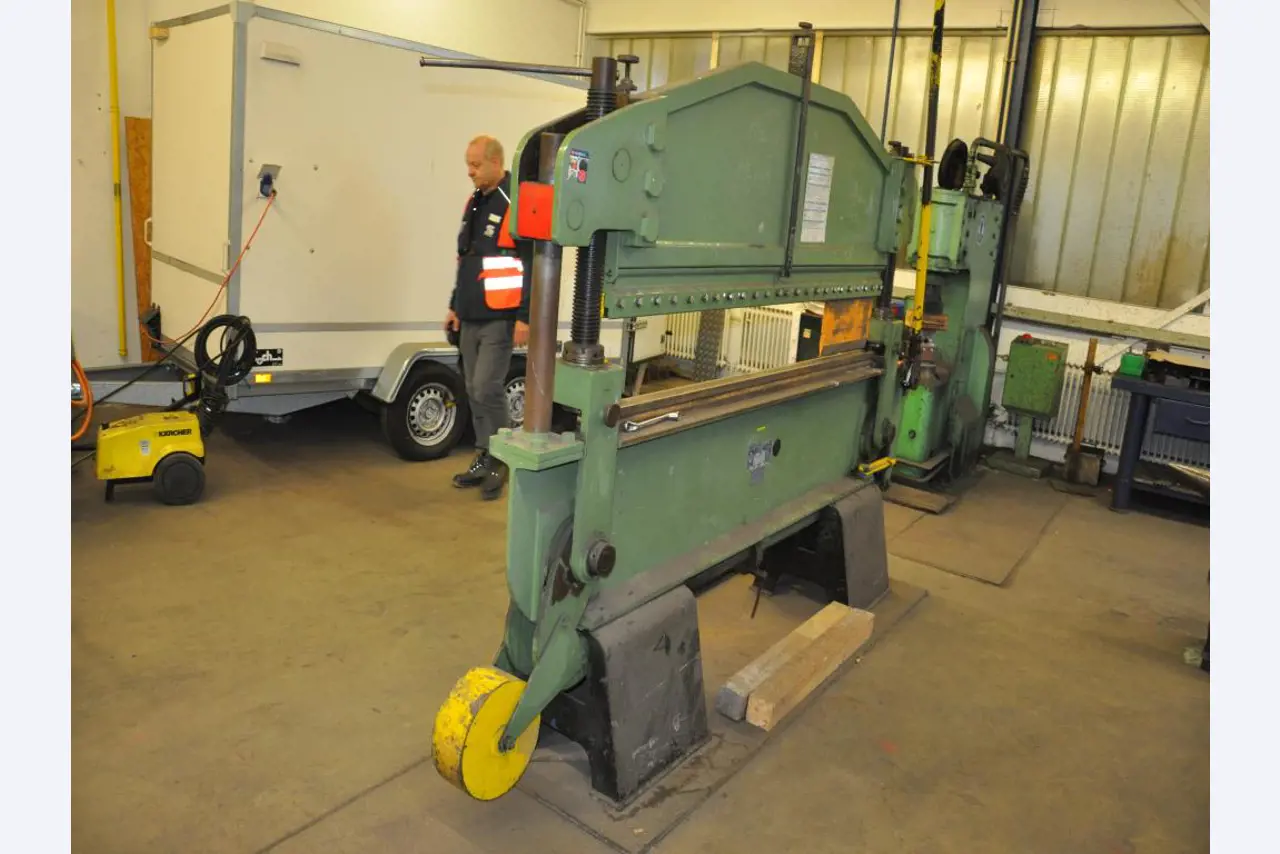 various floating work equipment-1