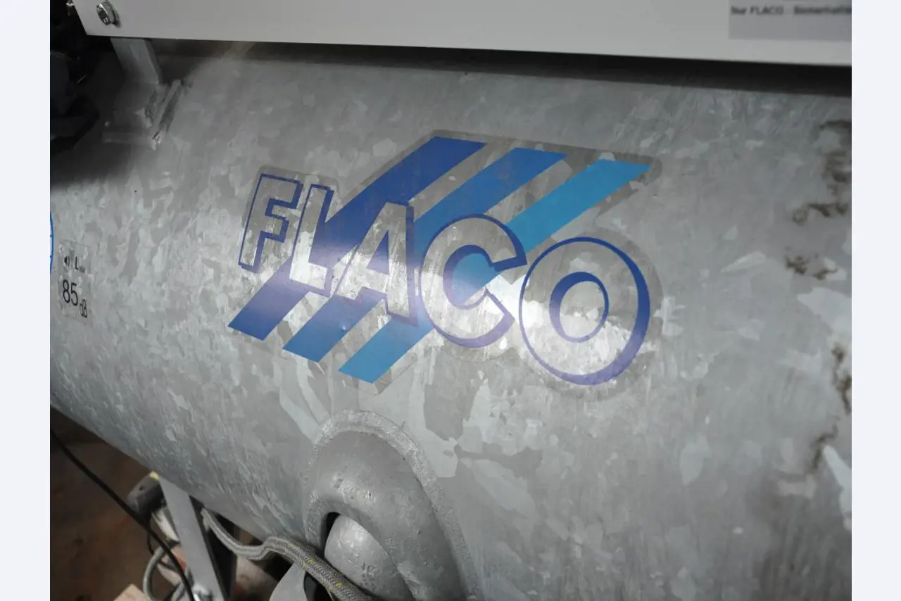 Diversos utensílios flutuantes-2