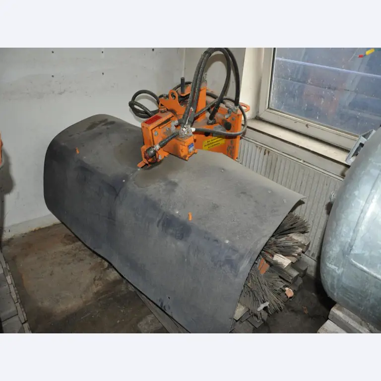 Različni plavajoči pripomočki-1