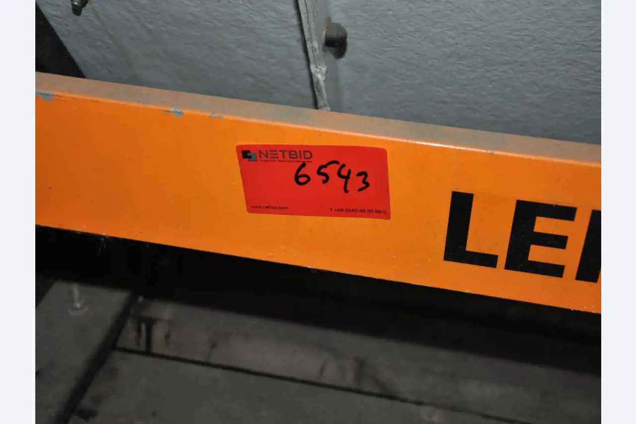 Diversos utensílios flutuantes-4