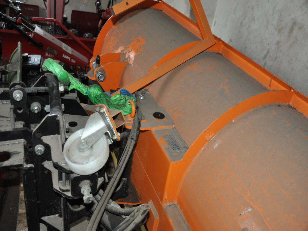 Različni plavajoči pripomočki-4