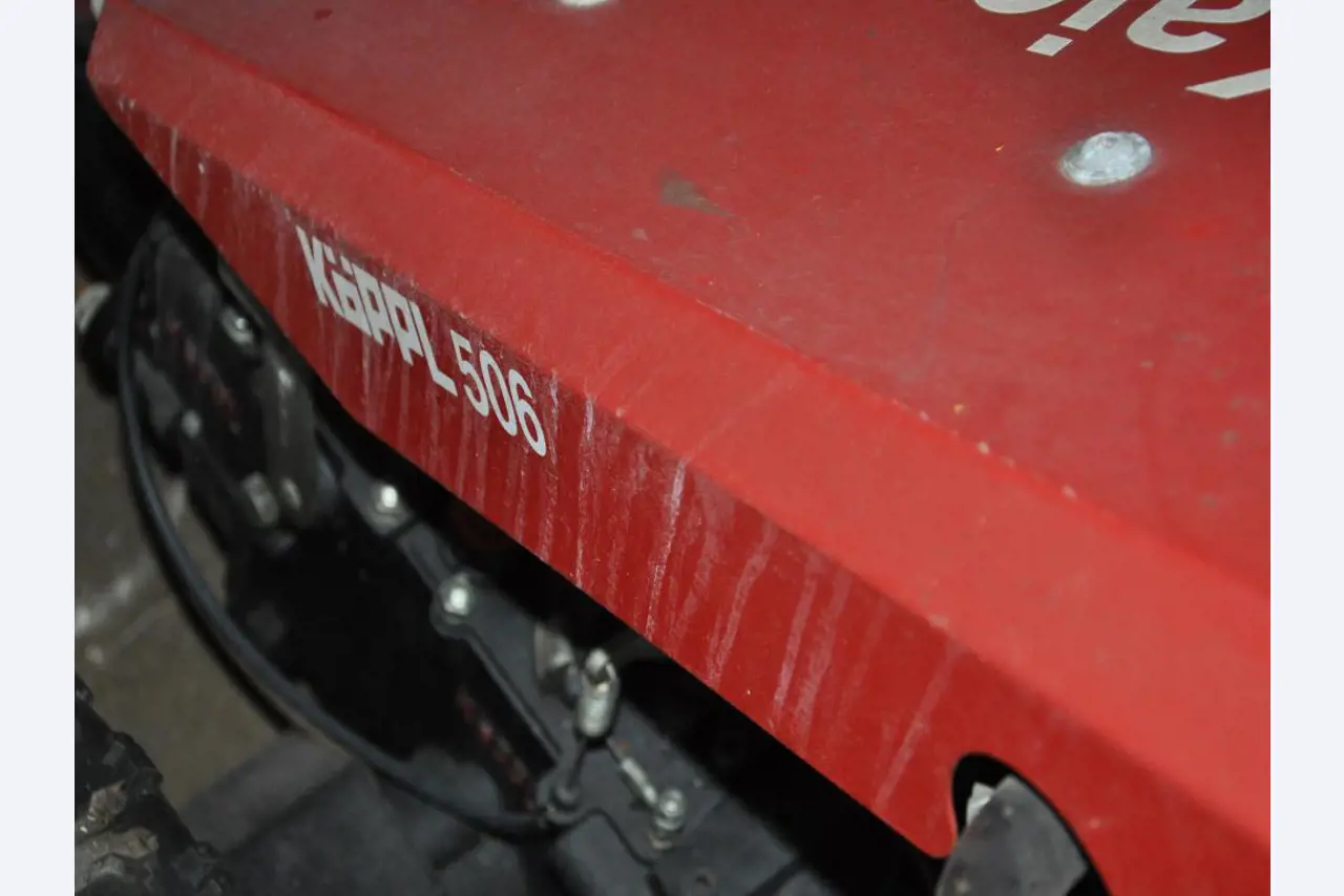 diverse schwimmende Arbeitsgeräte-3