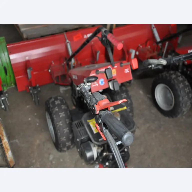 diverse schwimmende Arbeitsgeräte-3