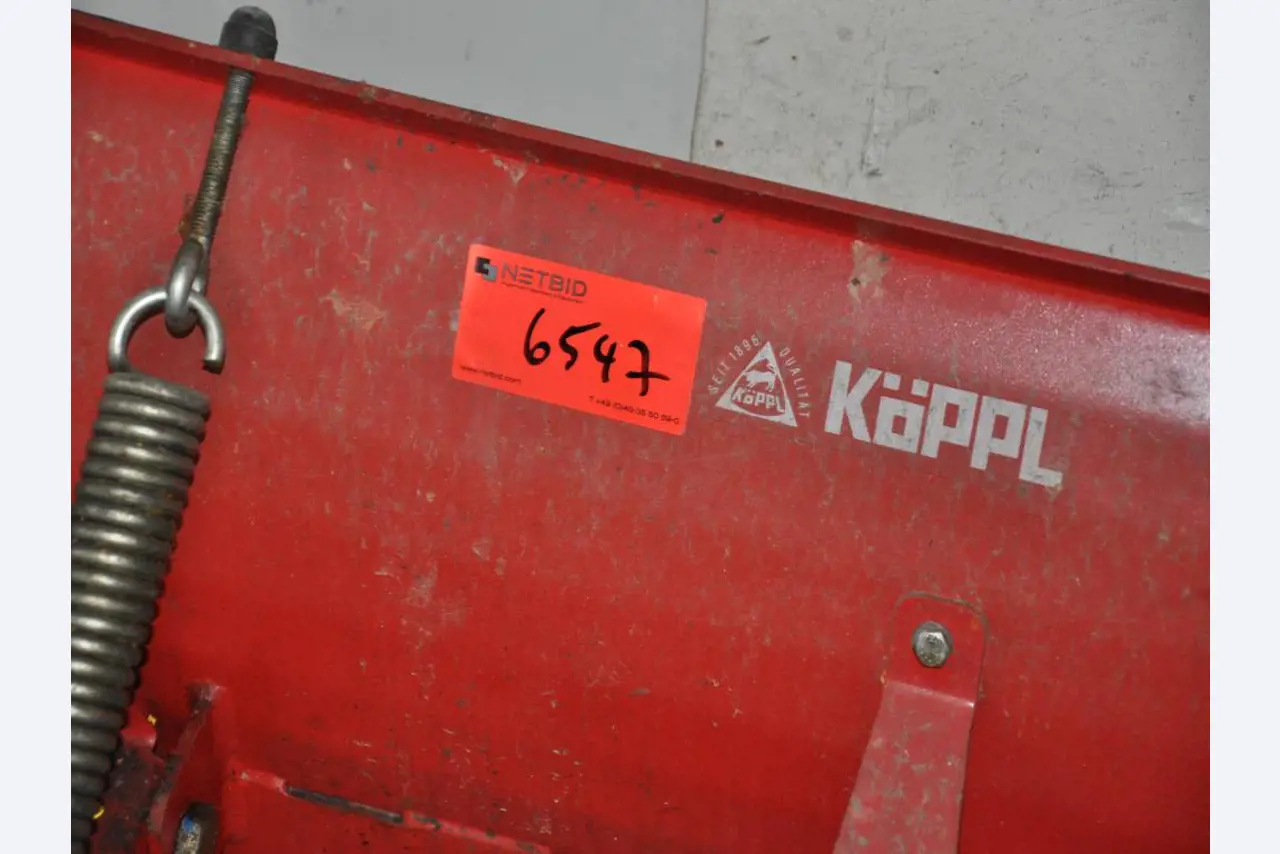 diverse schwimmende Arbeitsgeräte-3