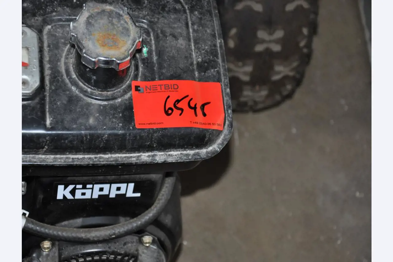 diverse schwimmende Arbeitsgeräte-2