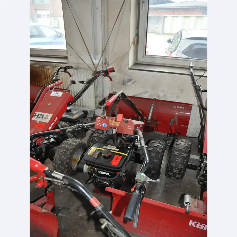 diverse schwimmende Arbeitsgeräte-2