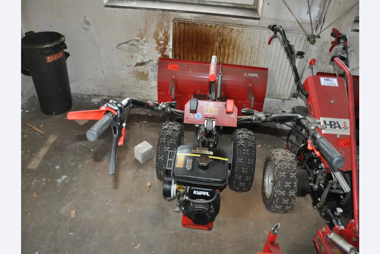 Različni plavajoči pripomočki-3