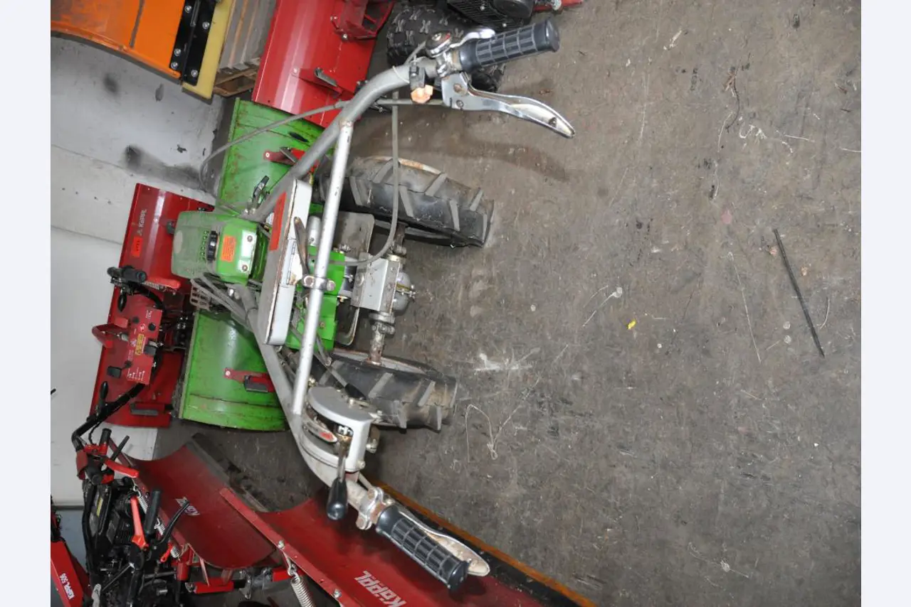 Různé plovoucí nástroje-2