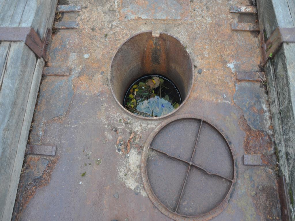 Różne narzędzia pływające-13