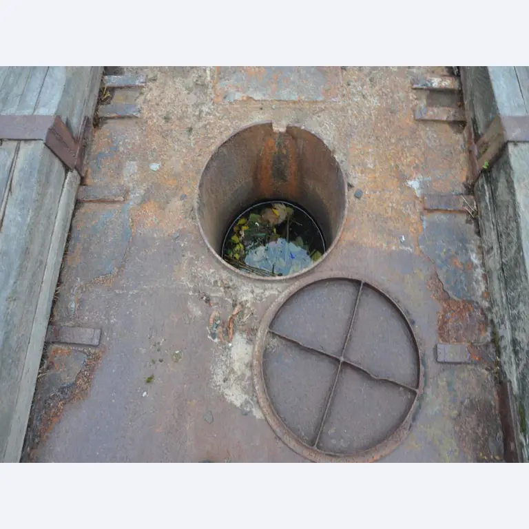 Diversos utensílios flutuantes-13