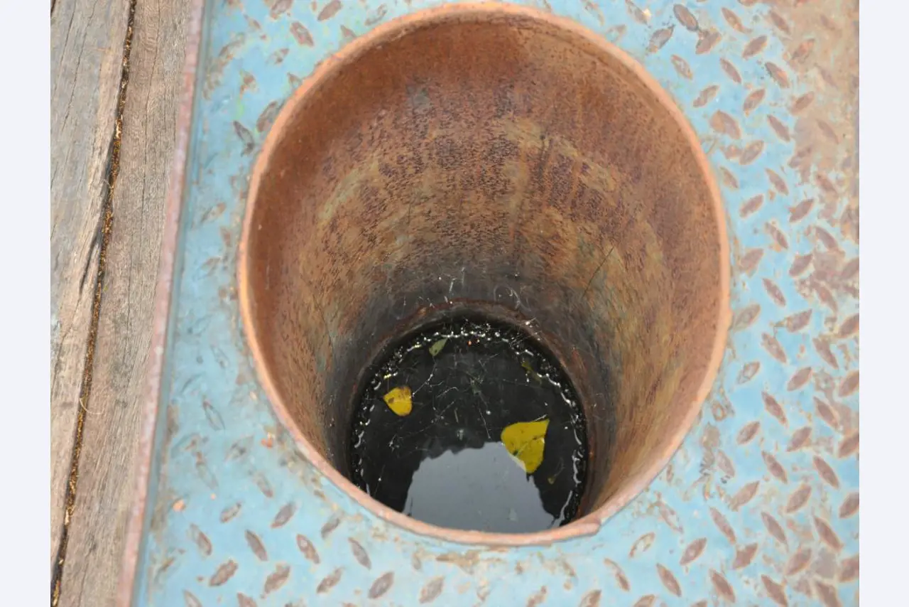 Diversos utensílios flutuantes-16