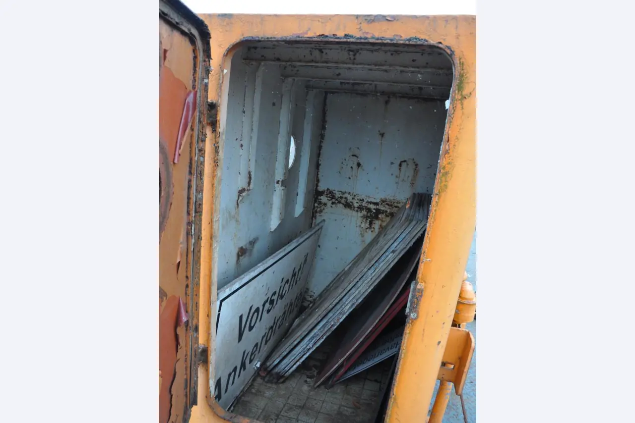 Diversos utensílios flutuantes-20