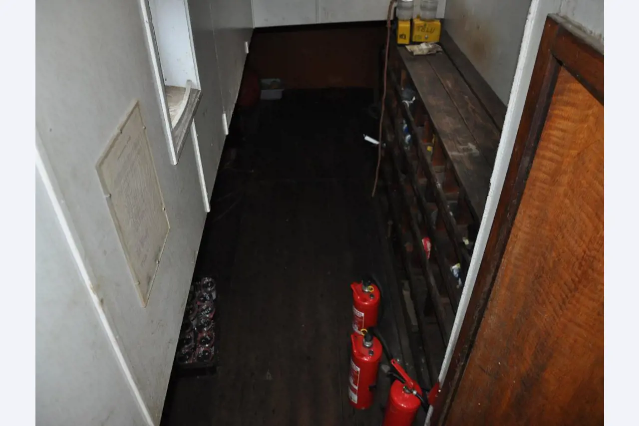 Diversos utensílios flutuantes-22